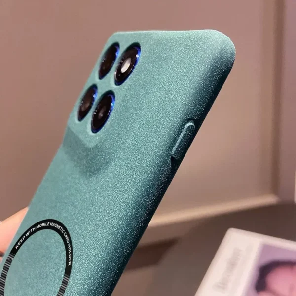 S7e285d34faad4d4daf92f7f1957518c1l.webp Luxury Skin Feel Frosted Soft Case for Motorola Signature Moto Edge 70 Max Pro 60 Fusion 50 Ultra Magnetic Charge Protect Cover