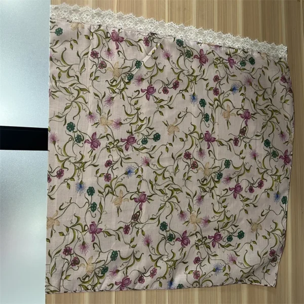 Muslim Women Light Pink Floral Print Hijab Scarf White Lace Edge Chiffon Breathable Headscarf Elegant Islamic Head Wrap