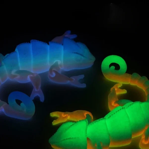 S91541affcc3d4e30973726dbdac8586bj.webp 3D Printed Chameleon Dragon Toy – Flexible Multi-Joint Articulated Figure